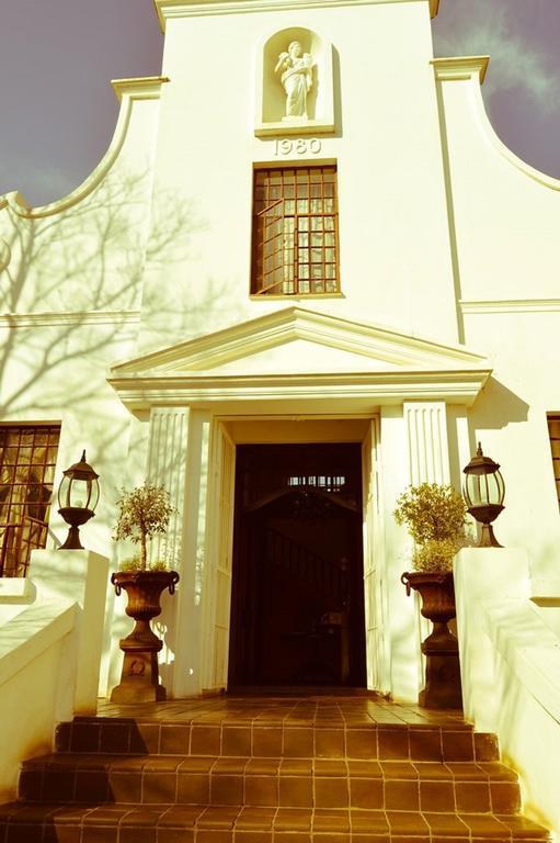 Constantia Guest Lodge Претория Екстериор снимка