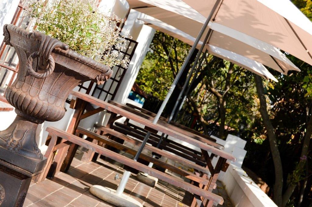 Constantia Guest Lodge Претория Екстериор снимка