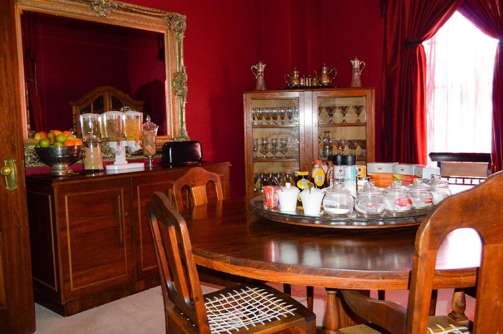 Constantia Guest Lodge Претория Екстериор снимка