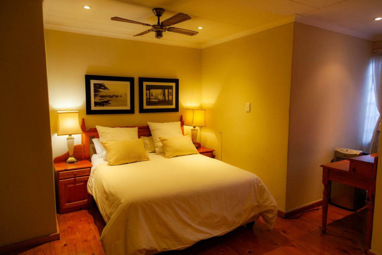 Constantia Guest Lodge Претория Стая снимка