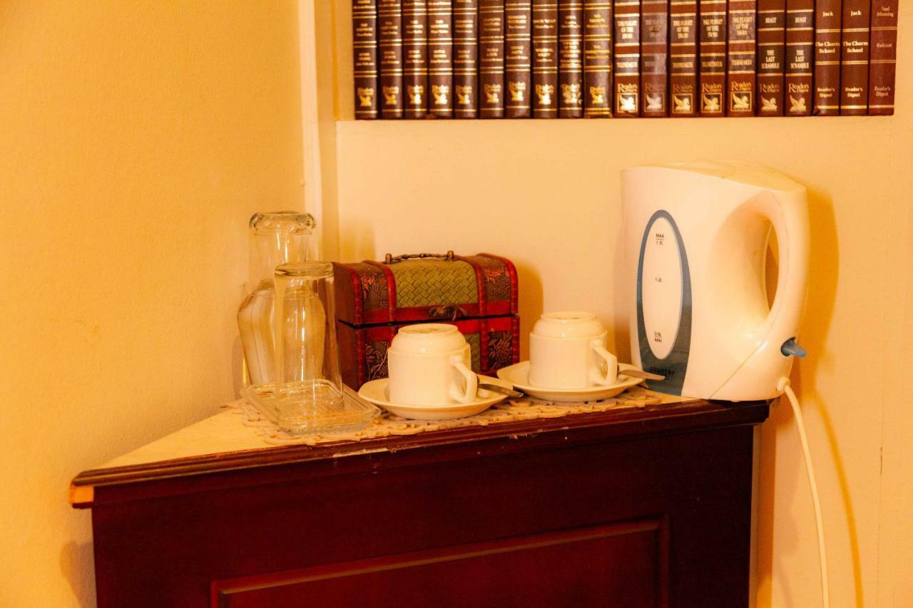 Constantia Guest Lodge Претория Екстериор снимка